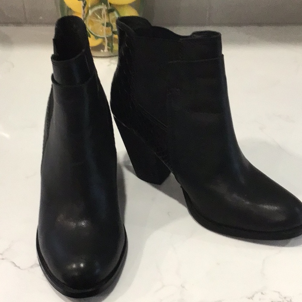 Aldo black leather ankle booties
